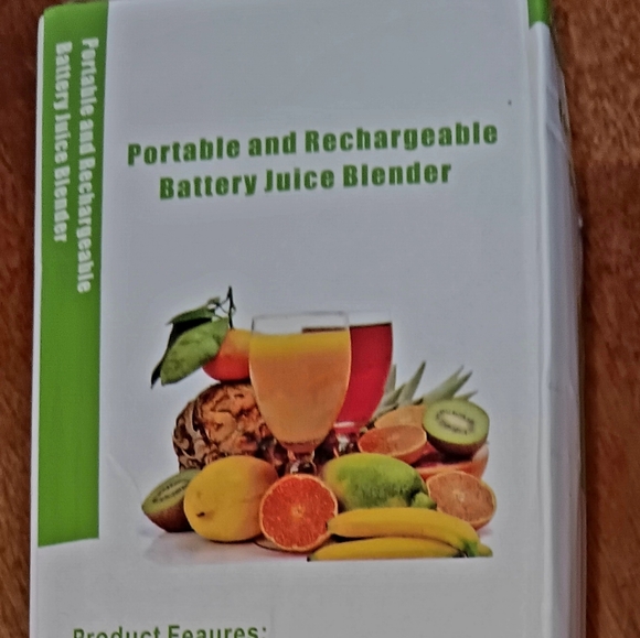 Portable and Rechargeable Juice Blender in Pink New in Box - Picture 2 of 5